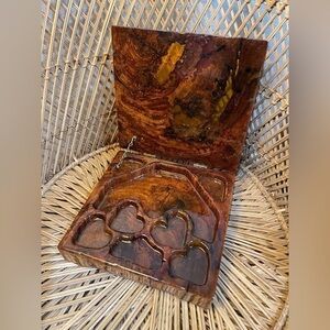 Vintage Resin & Wood Jewelry Box – Heart Compartments • Retro Brown